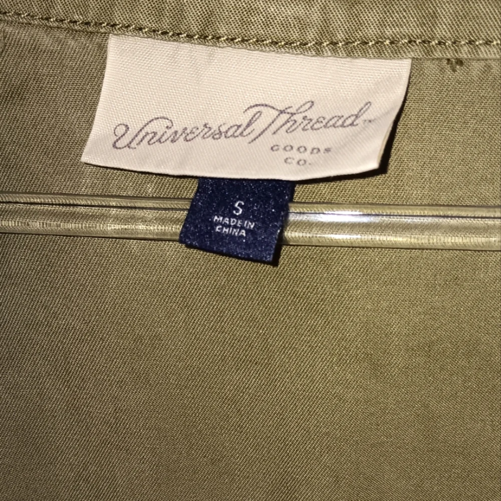 Universal Tread Goods Co. Utility Vest w/ Buttons & Drawstring - Picture 6 of 9